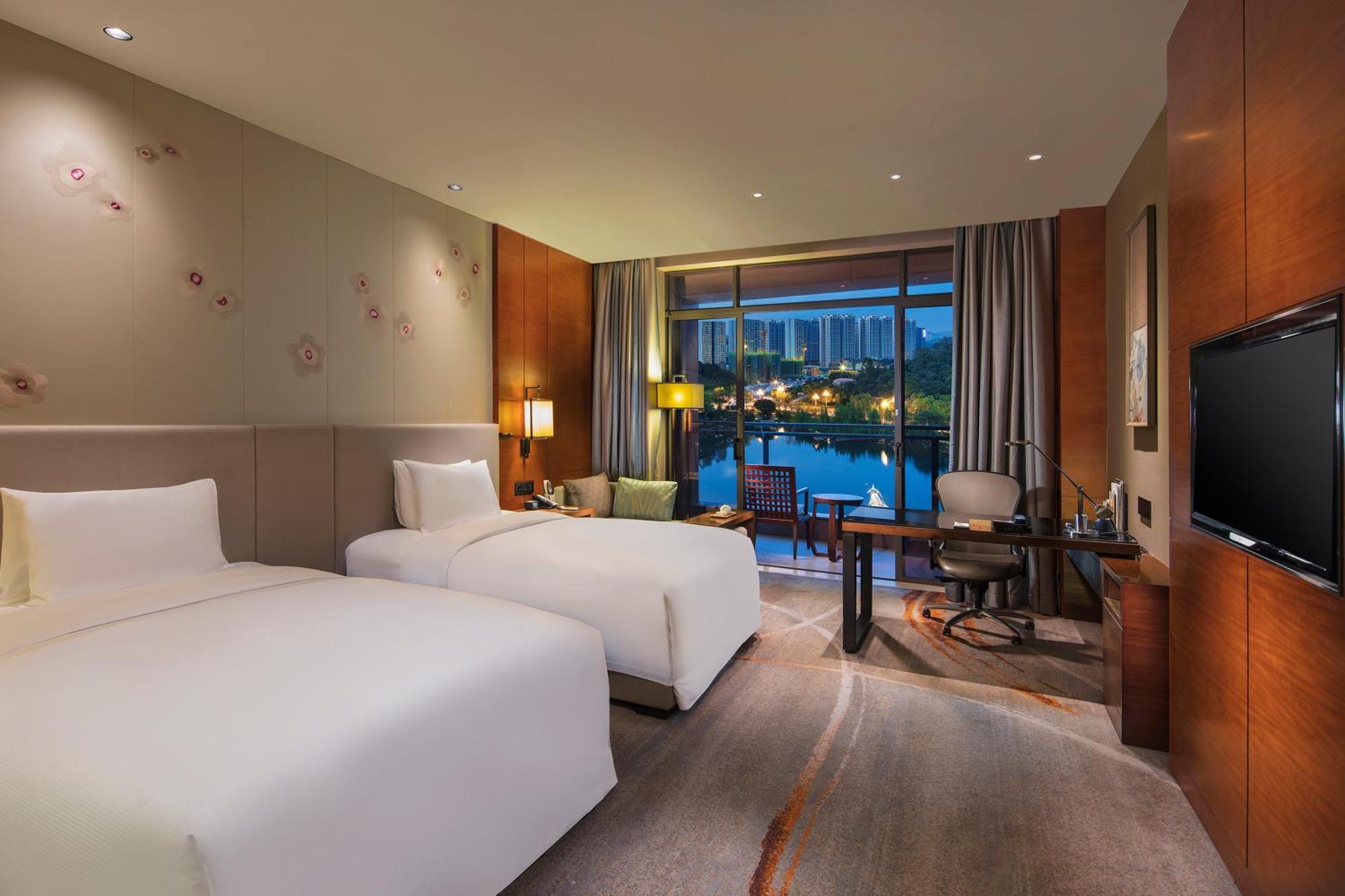 Doubletree By Hilton Hotel Guangzhou-Science City-Free Shuttle Bus To Canton Fair Complex And Dining Offer Zewnętrze zdjęcie